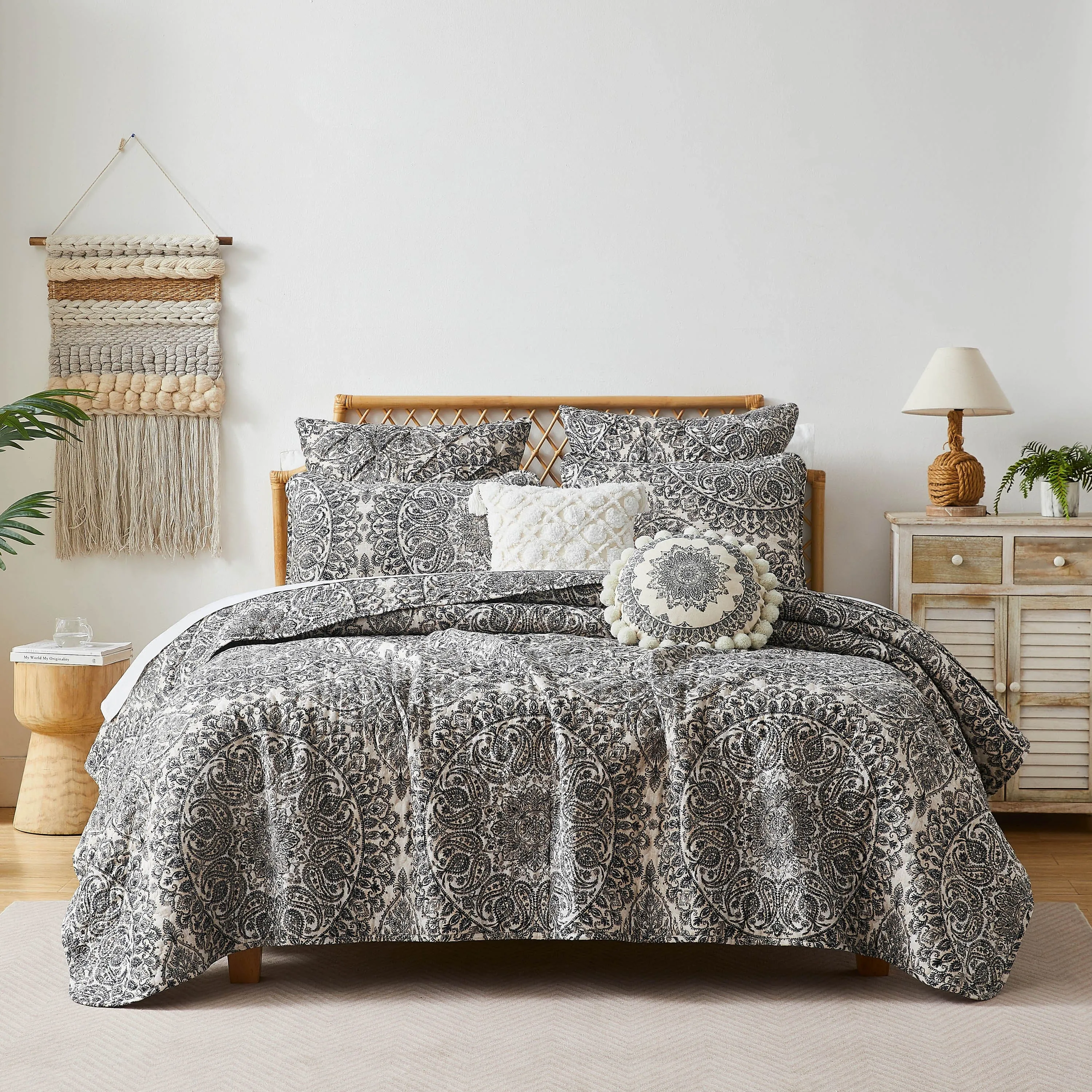 Ashanti 7-Piece Quilt Bedding Set