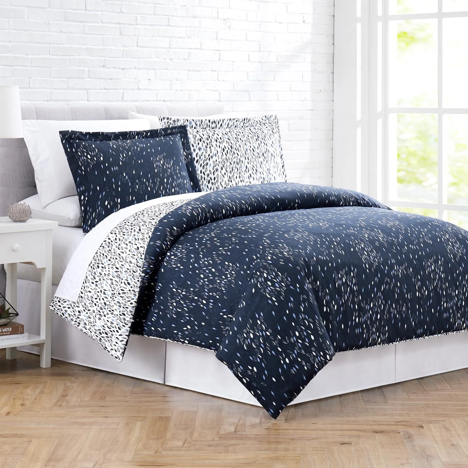 Botanical Leaves Reversible Comforter Set