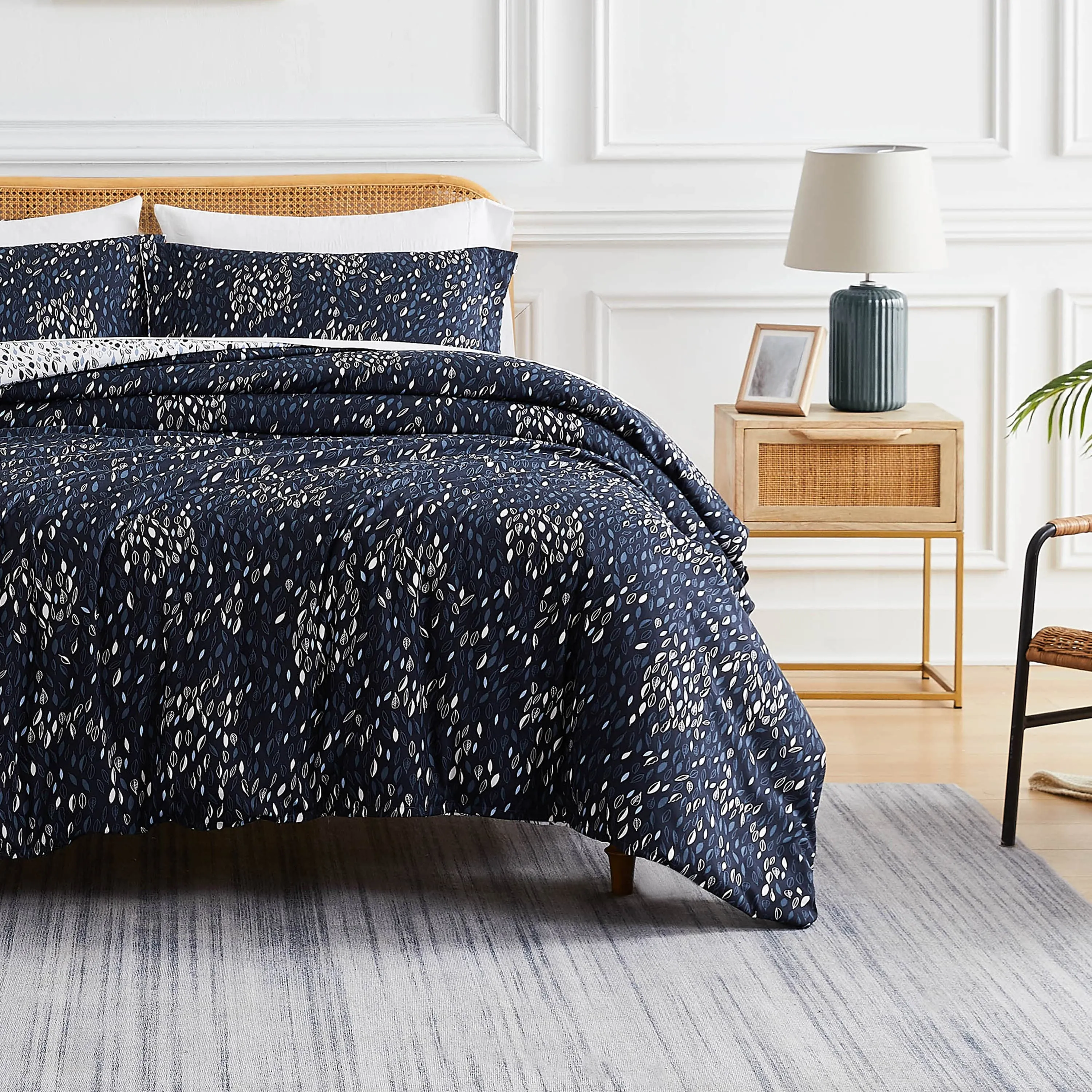 Botanical Leaves Reversible Comforter Set