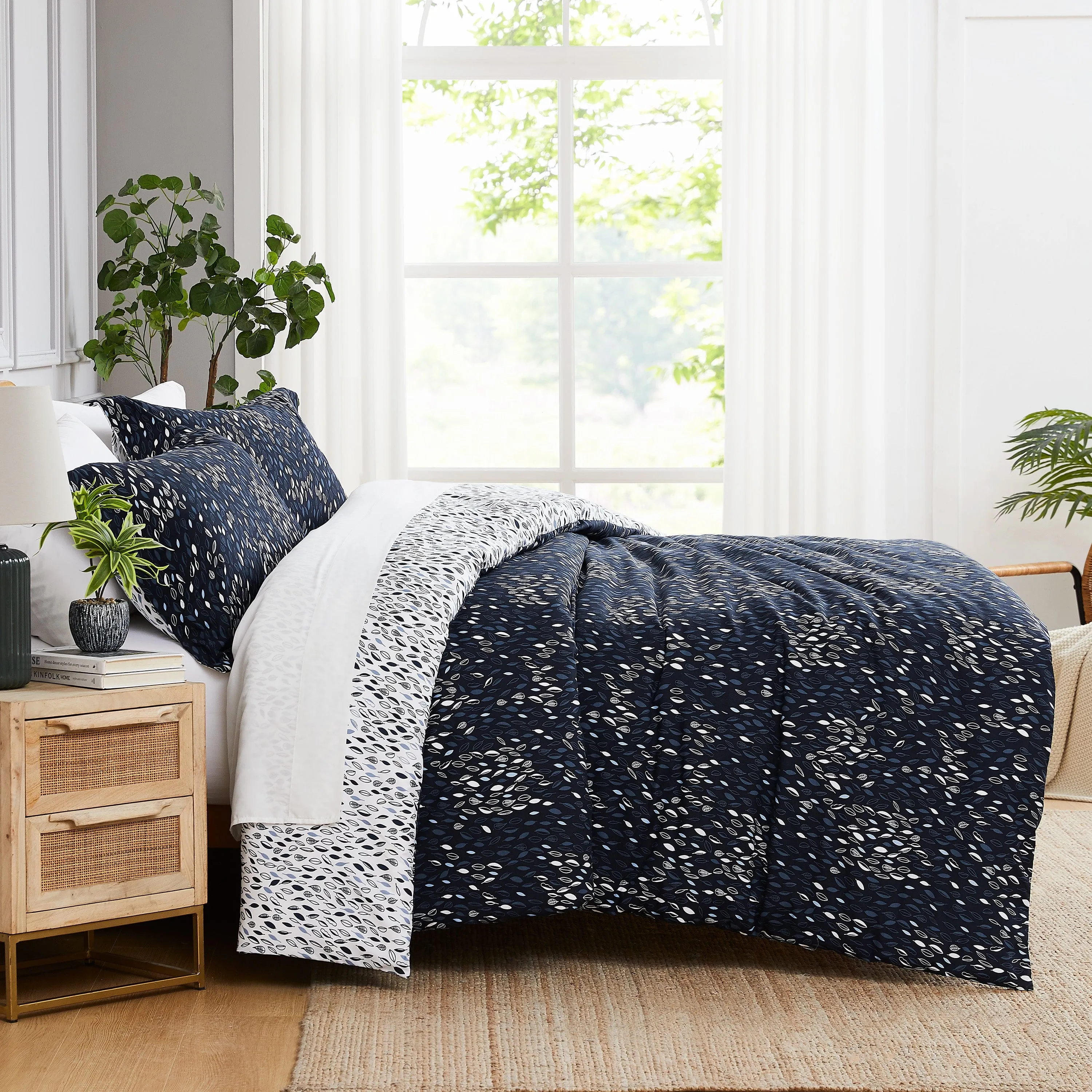 Botanical Leaves Reversible Comforter Set