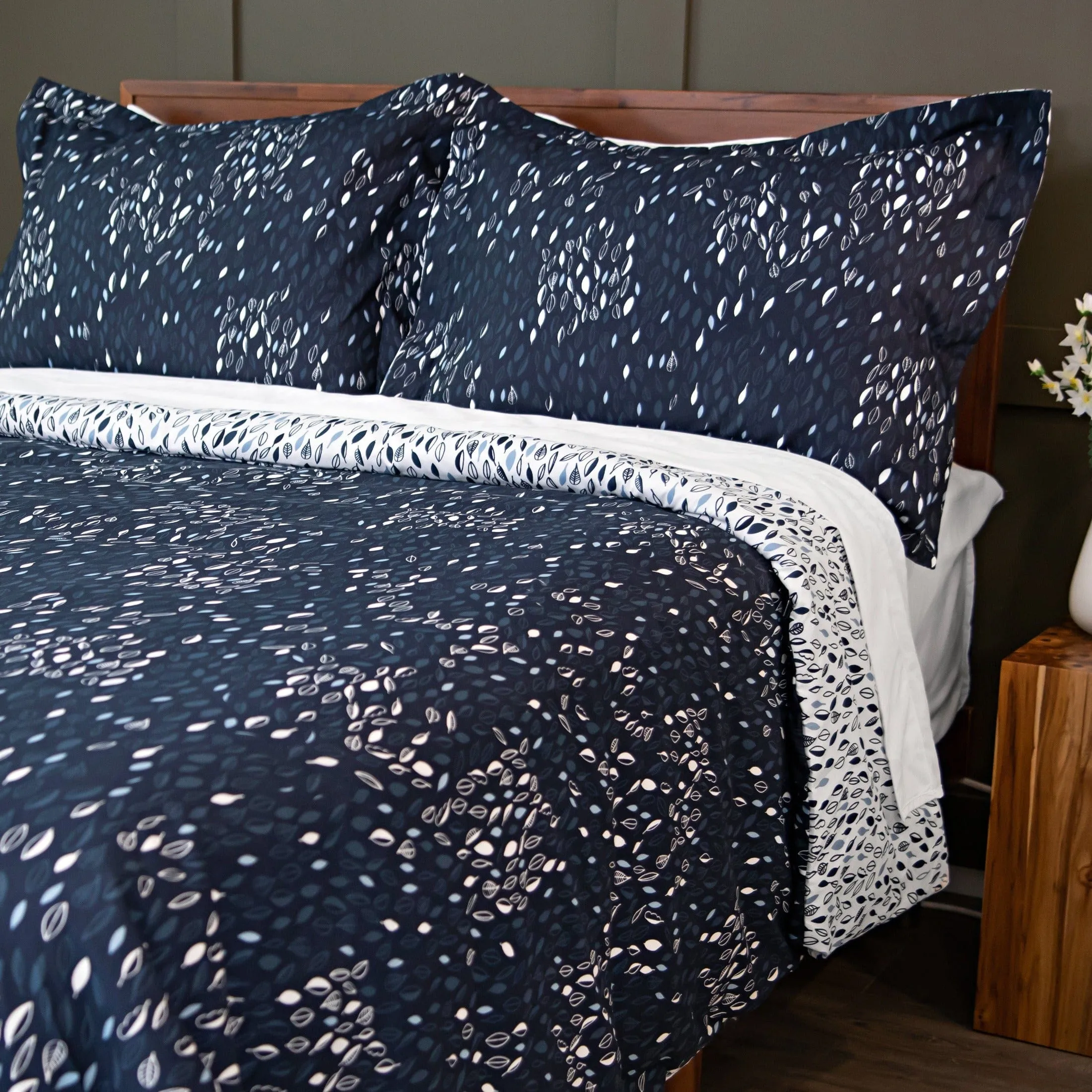 Botanical Leaves Reversible Comforter Set