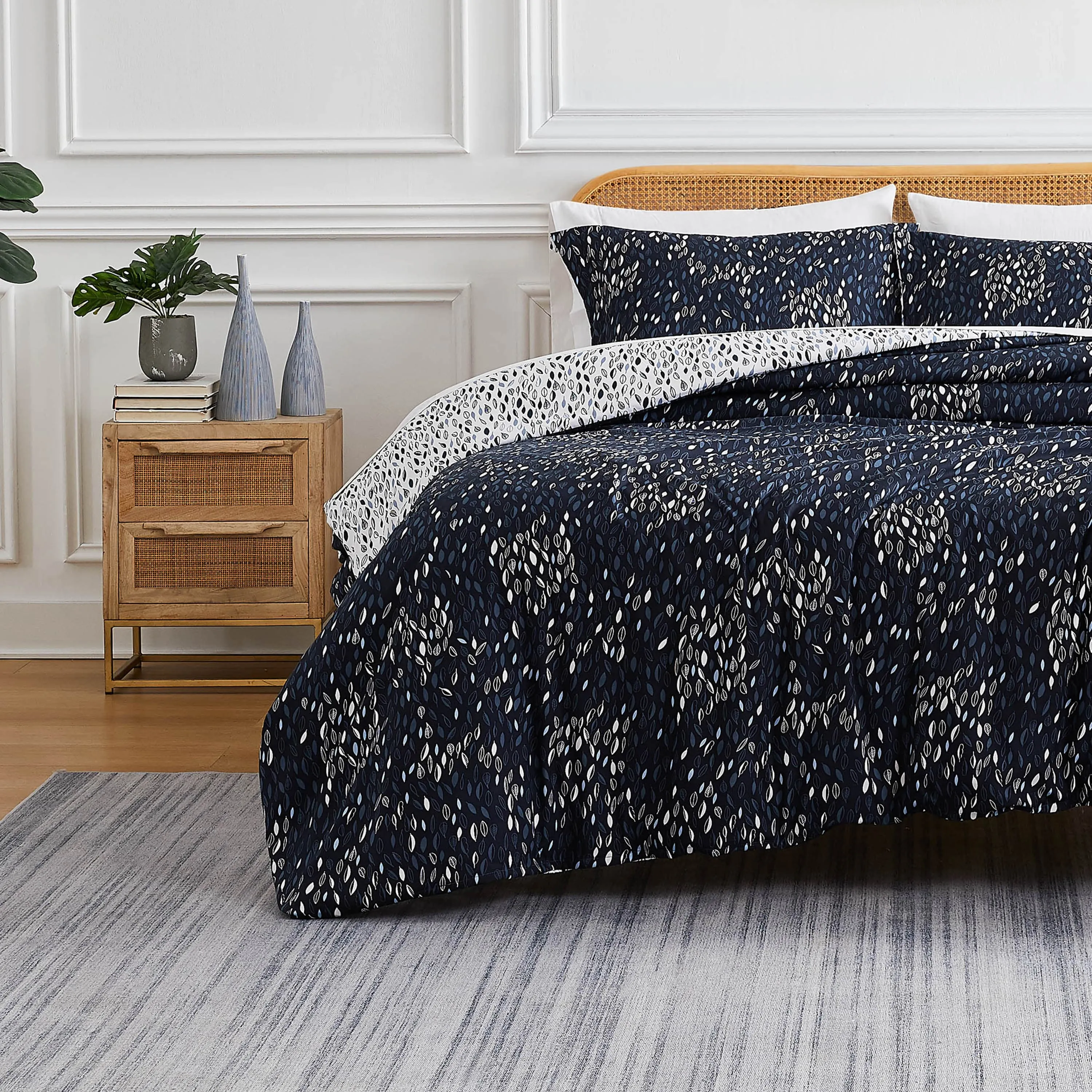 Botanical Leaves Reversible Comforter Set