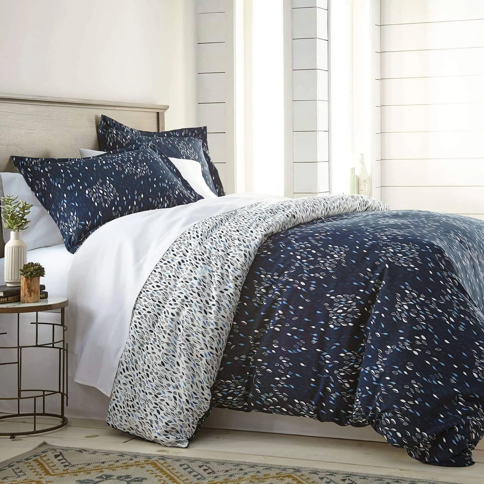 Botanical Leaves Reversible Comforter Set