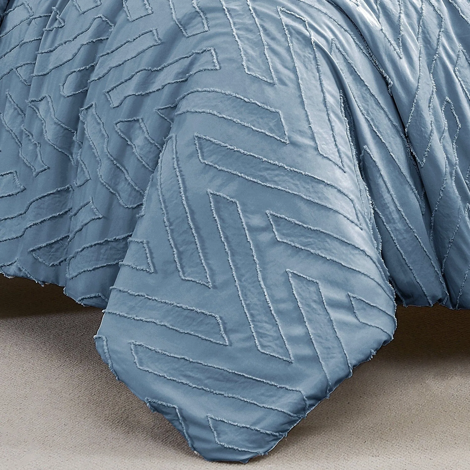 Chevron Clipped Jacquard Comforter Set