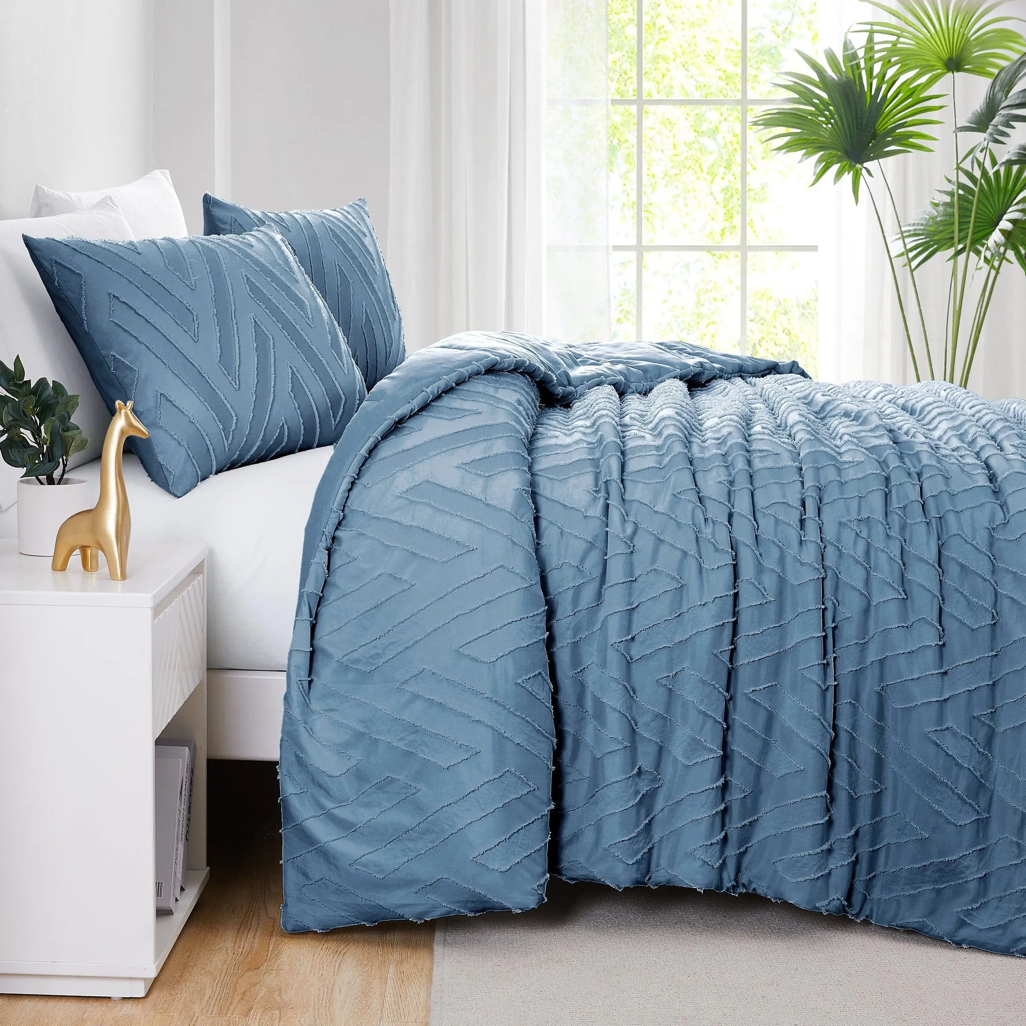 Chevron Clipped Jacquard Comforter Set