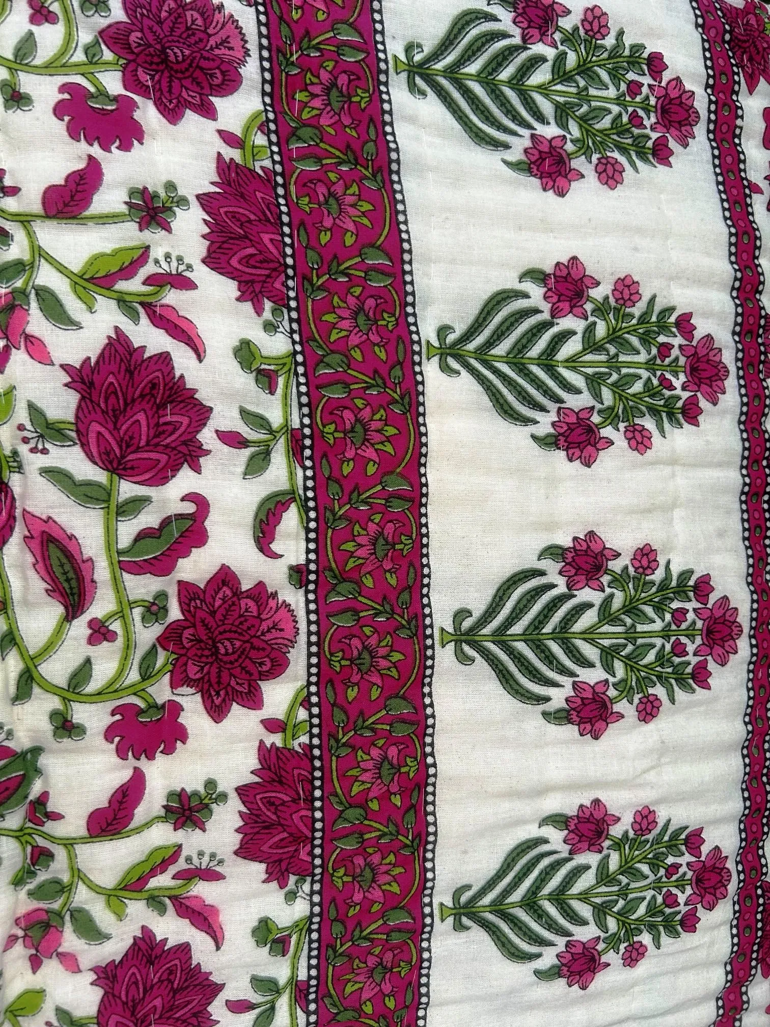 FABDESIGN QUILTS Jaipuri Razai Double Bed Rajsthani Traditional Hand Stitched Lightweight Pure Cotton Winter and Summer Jaipuri Ac Quilt Razai/Rajai/Blanket/Comforter - (88X105) Pink-Green