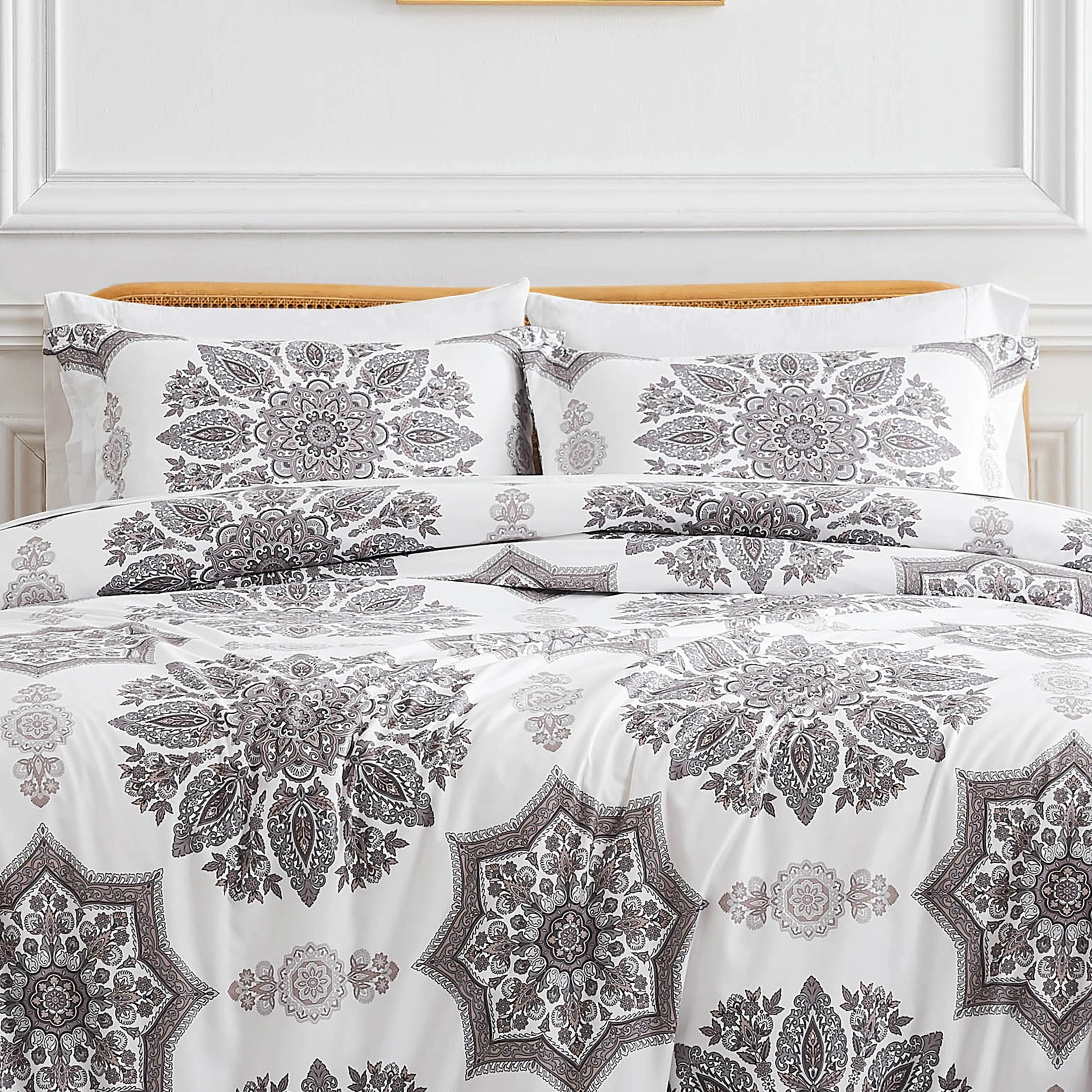 Infinity Comforter Set