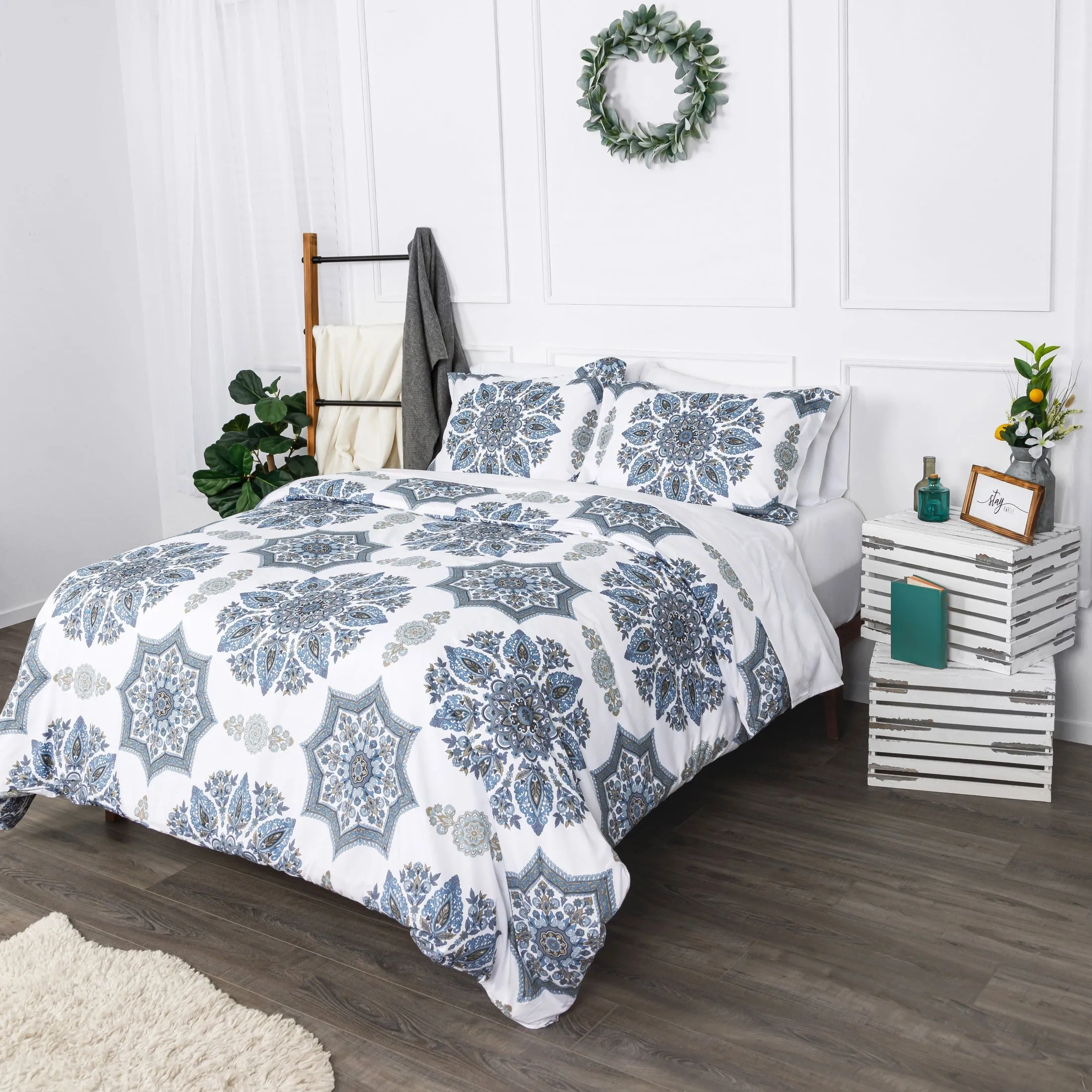 Infinity Comforter Set