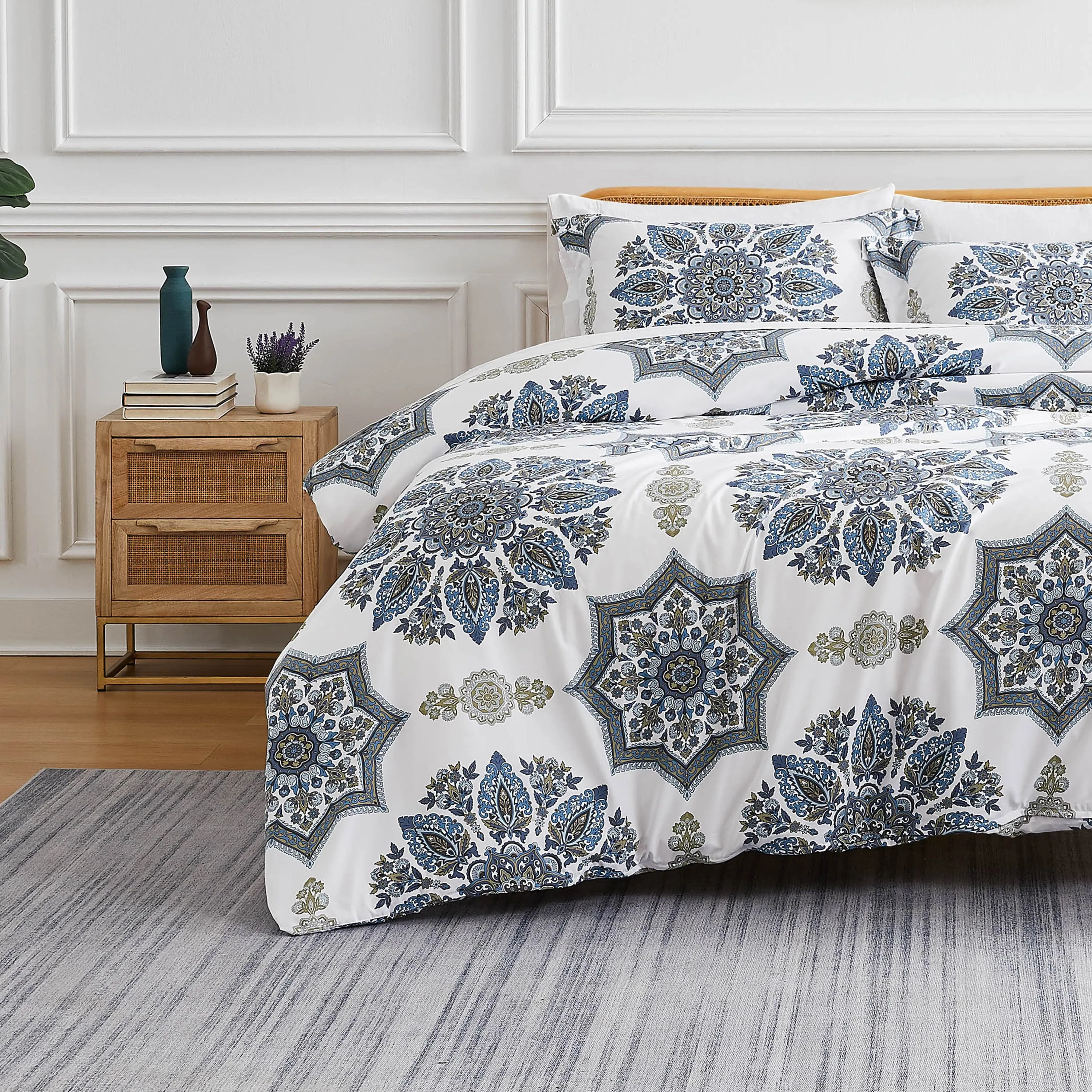 Infinity Comforter Set