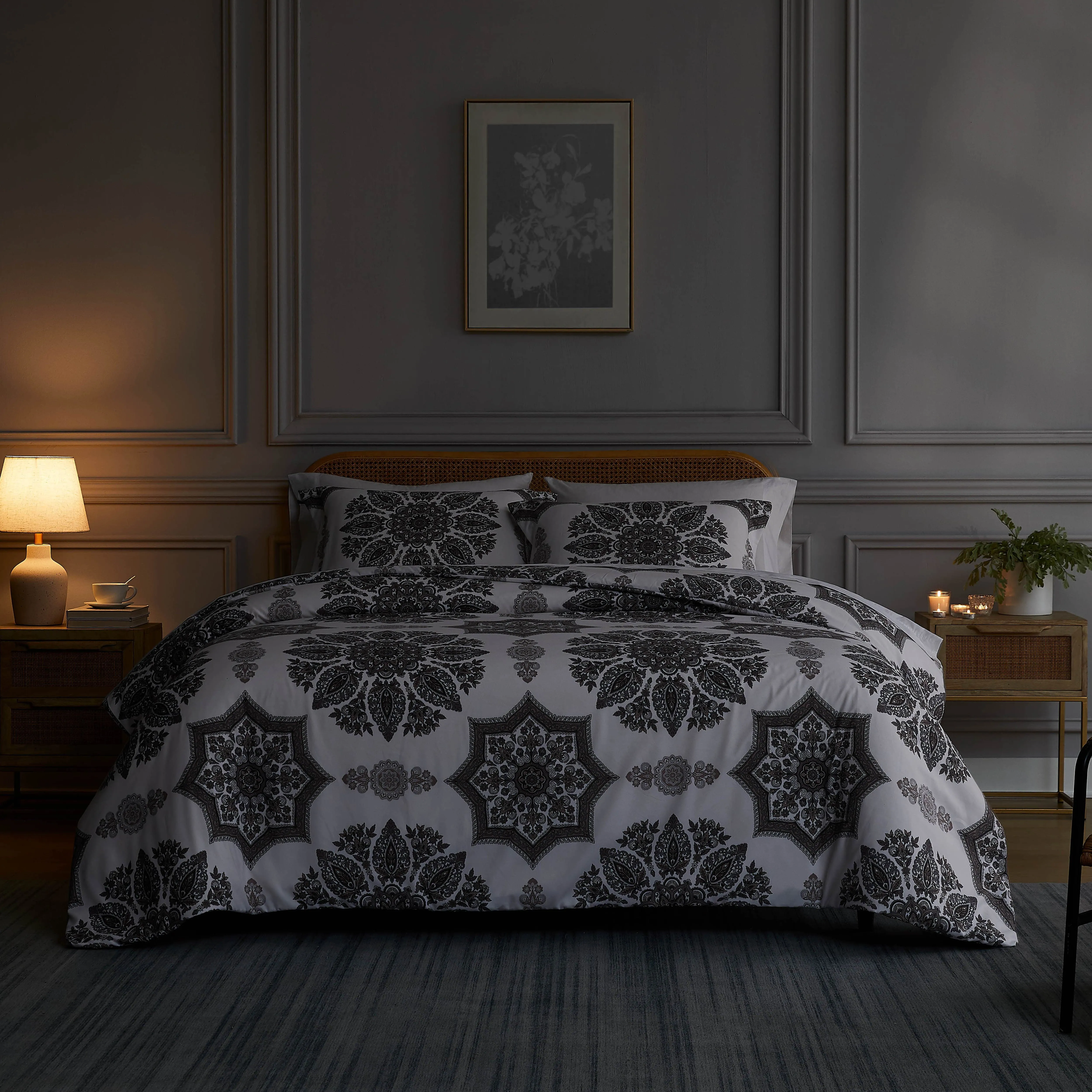 Infinity Comforter Set