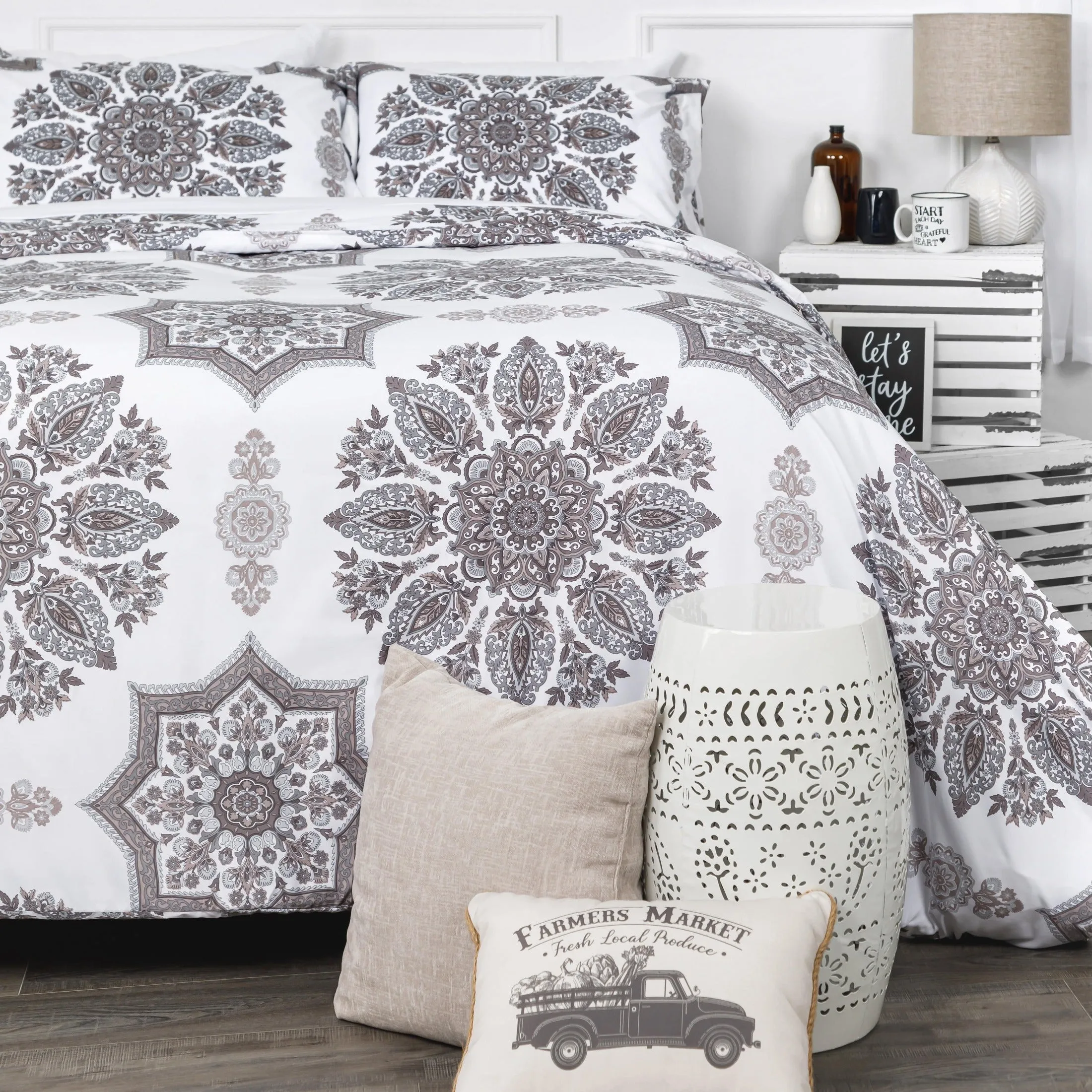 Infinity Comforter Set