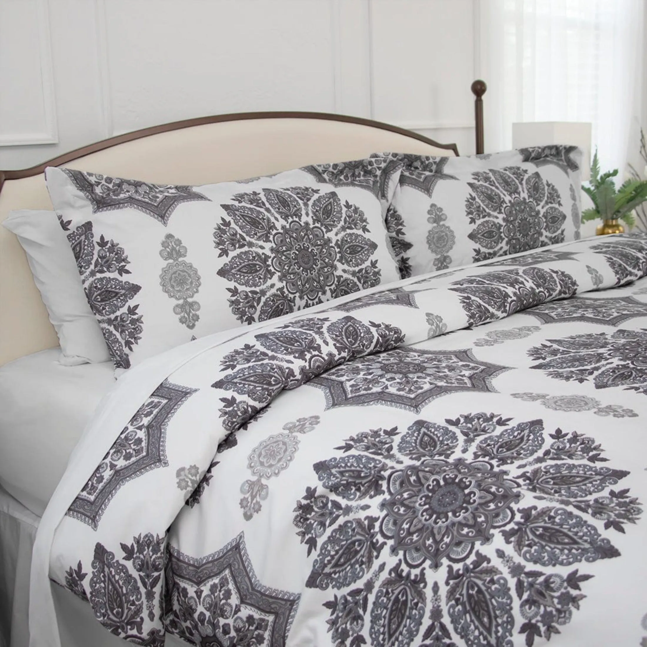 Infinity Comforter Set