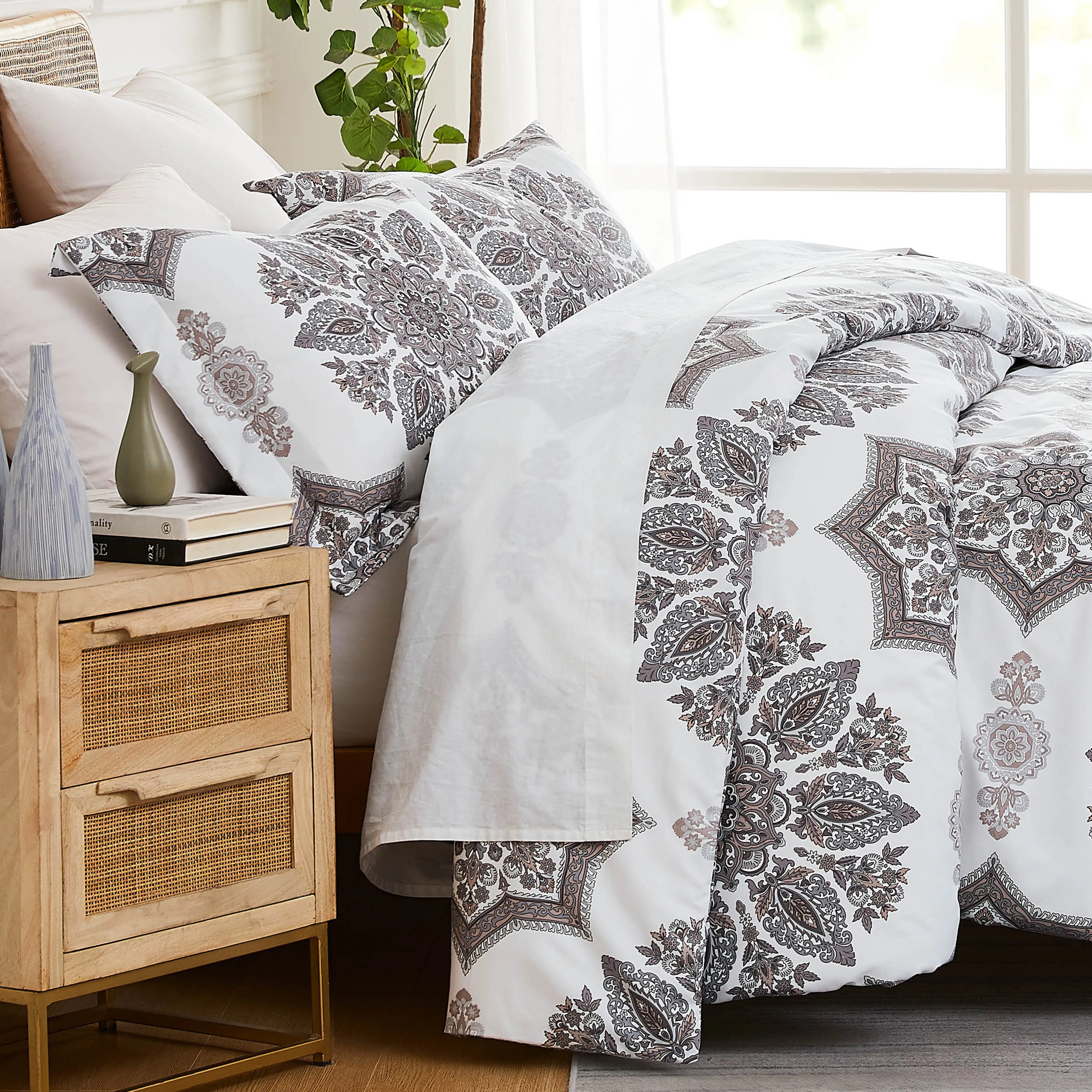 Infinity Comforter Set