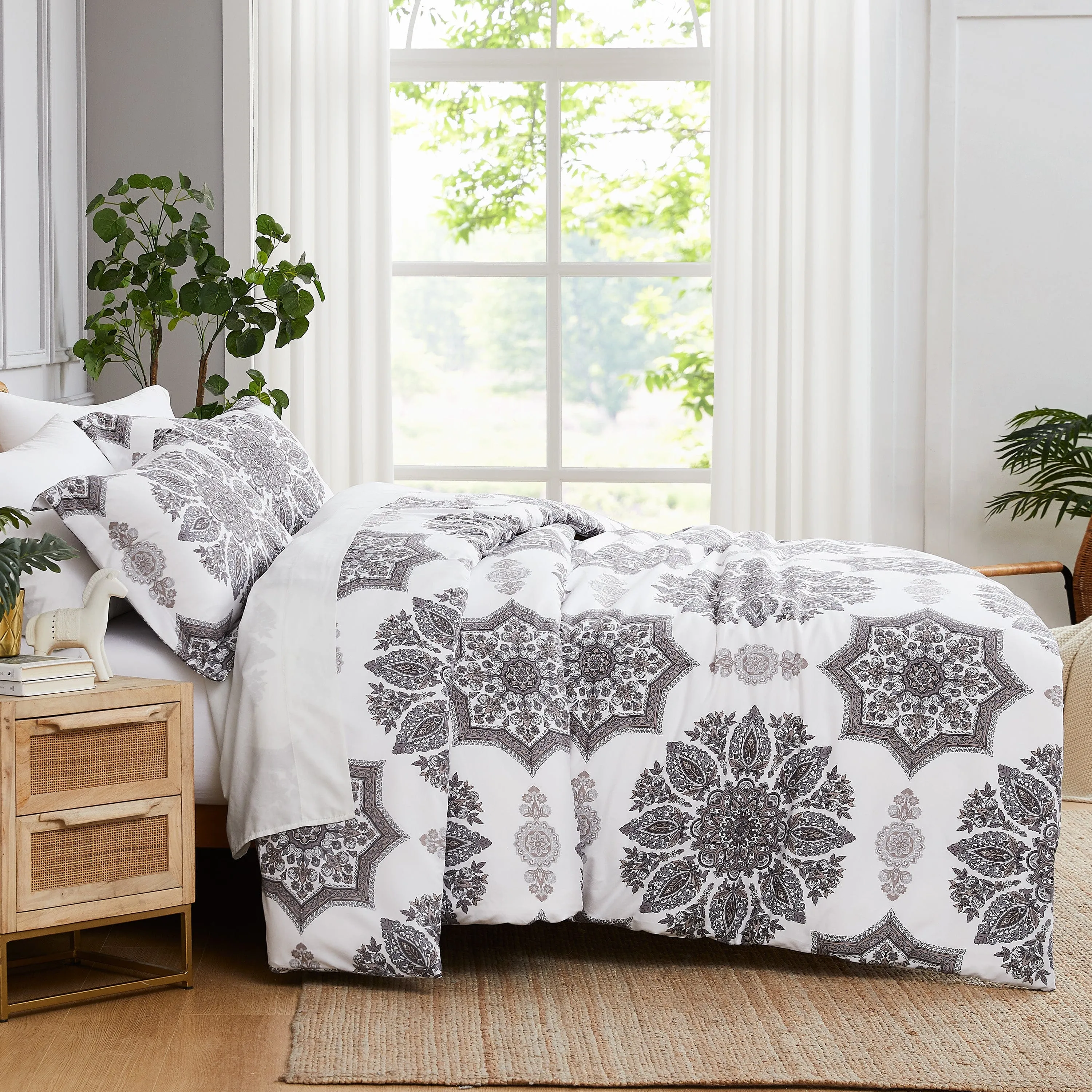 Infinity Comforter Set