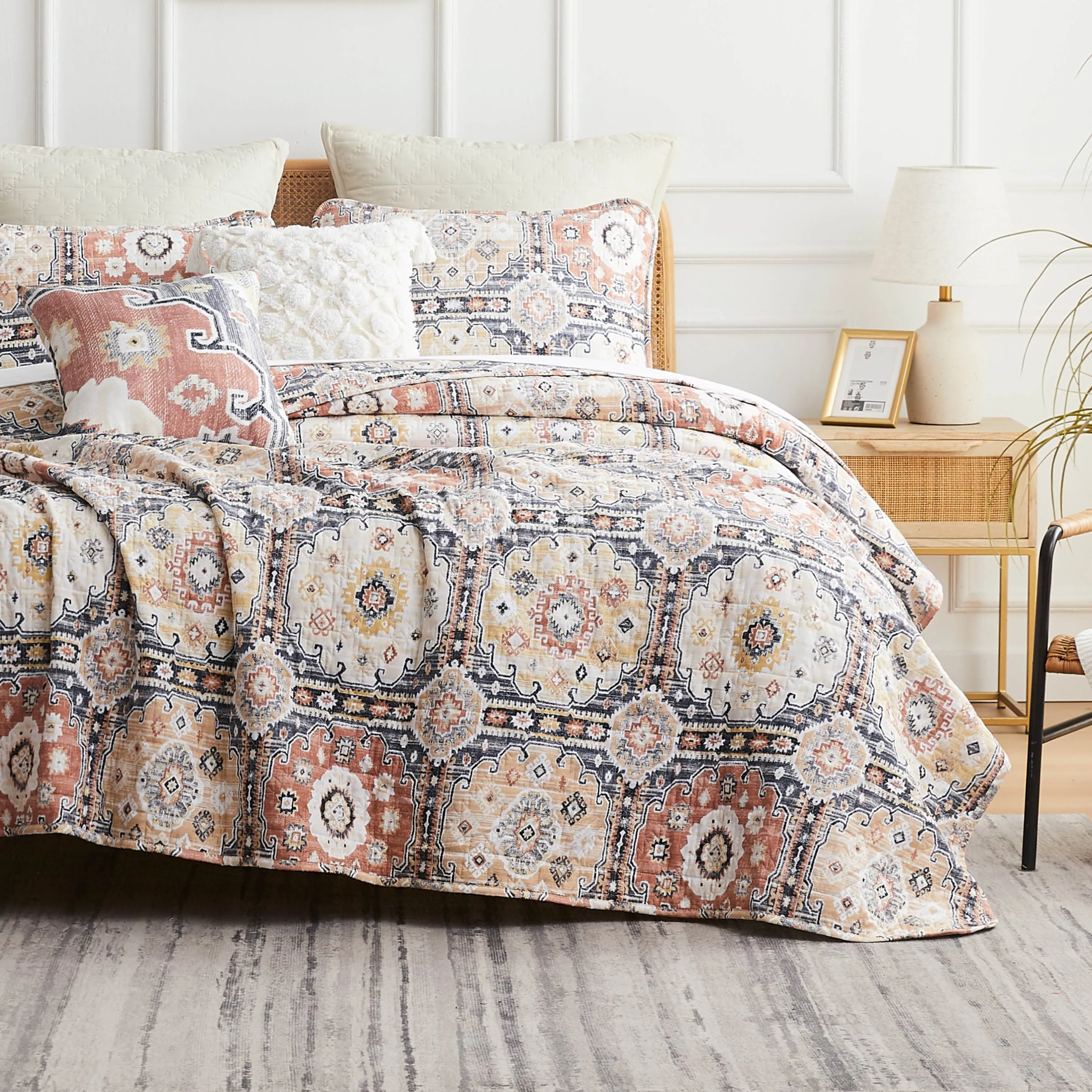 Kilim 7-Piece Quilt Bedding Set