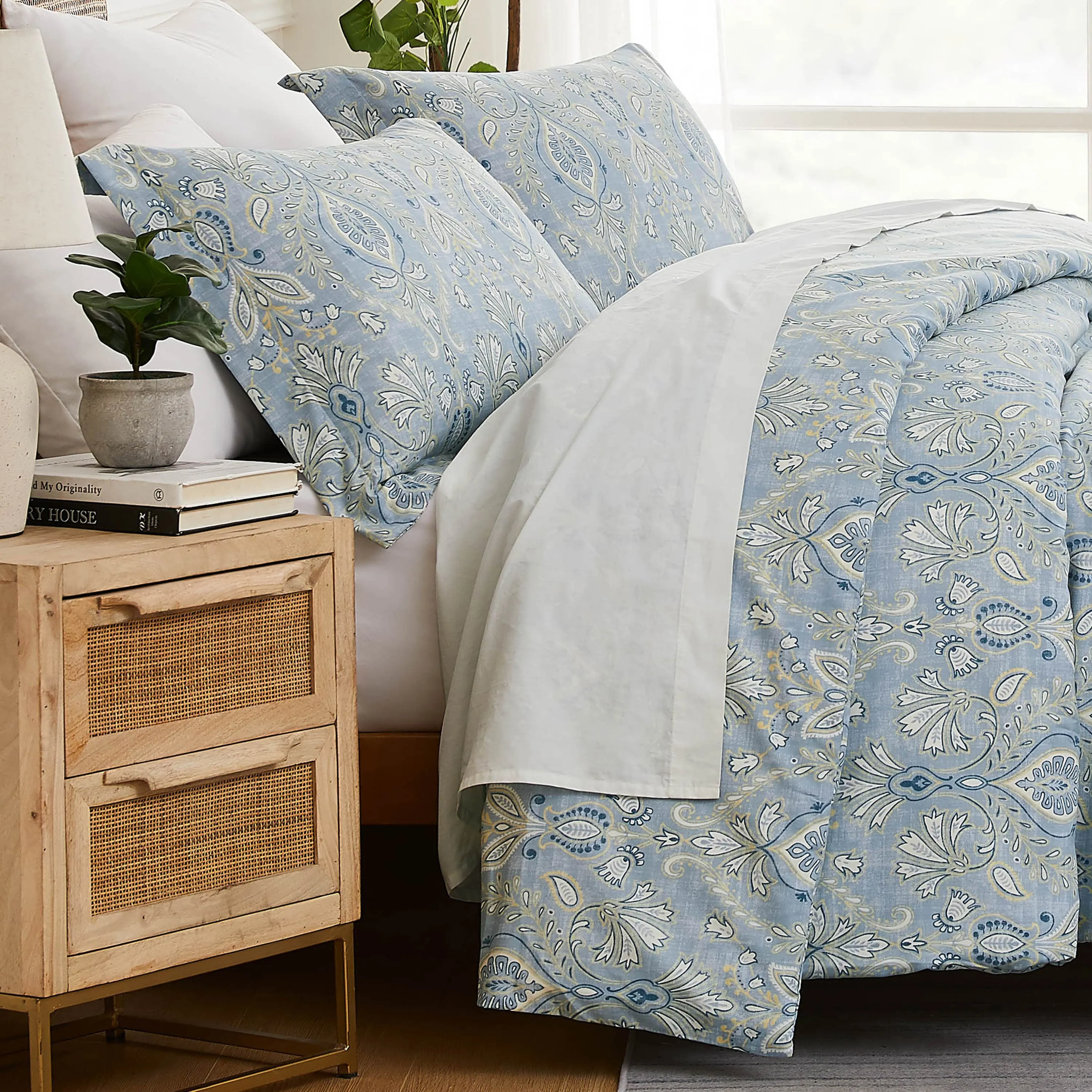 Paisley Grace Comforter Set