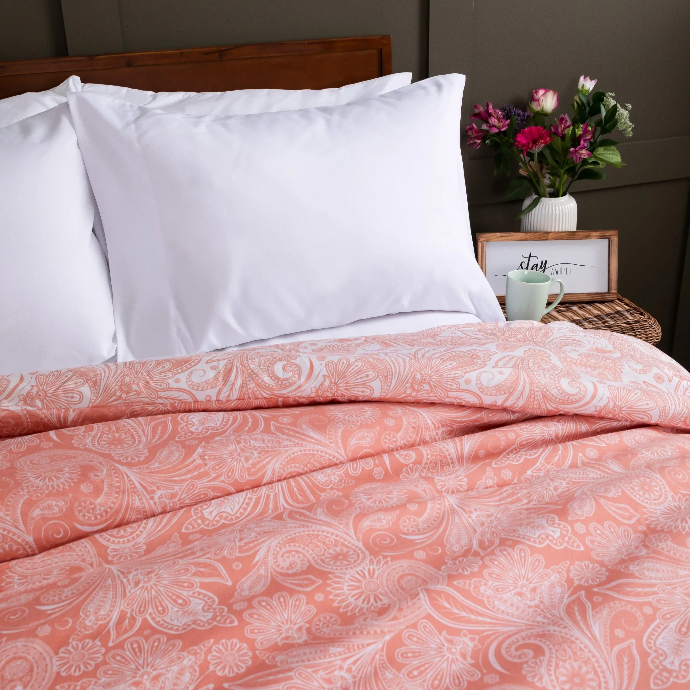 Perfect Paisley Reversible Comforter Set