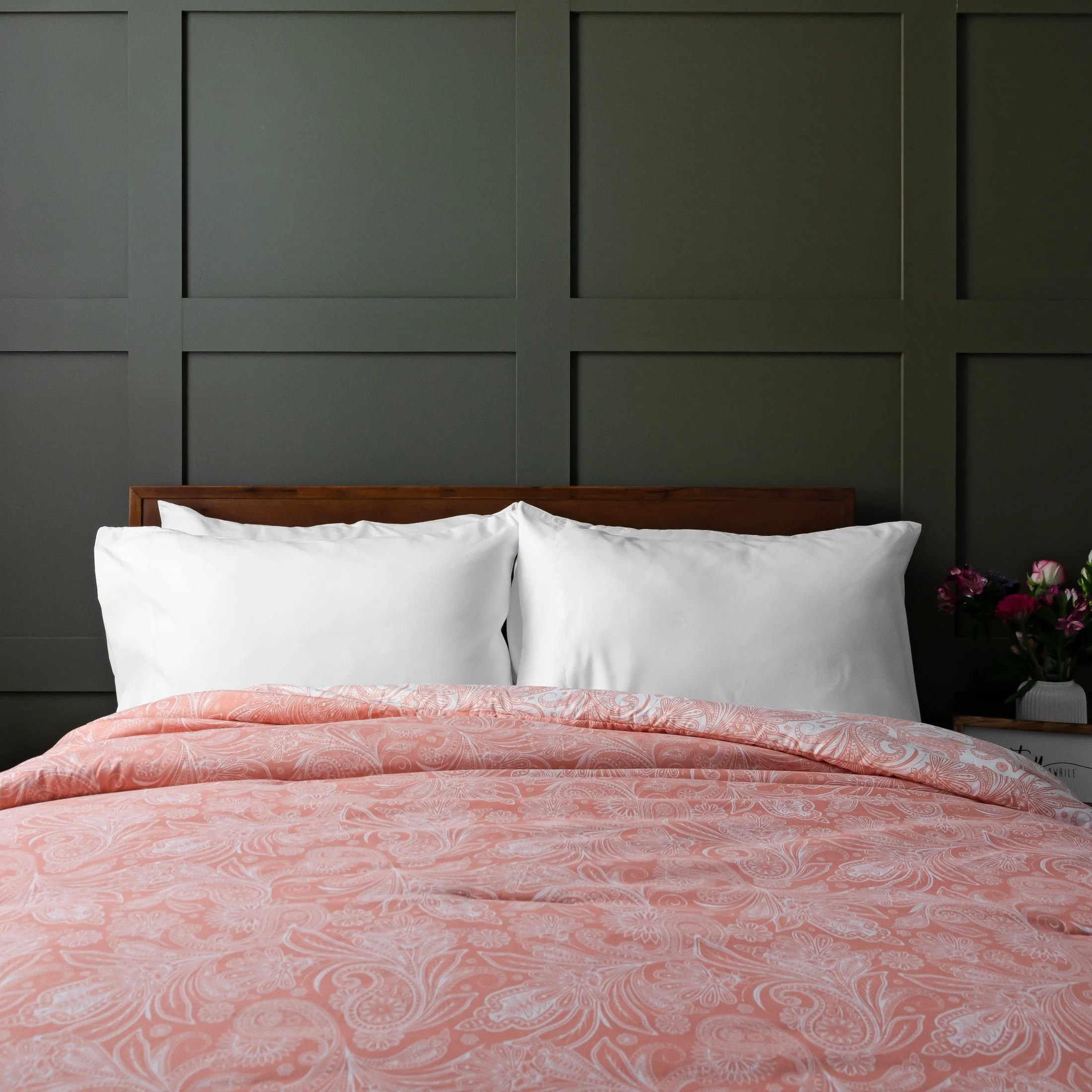 Perfect Paisley Reversible Comforter Set