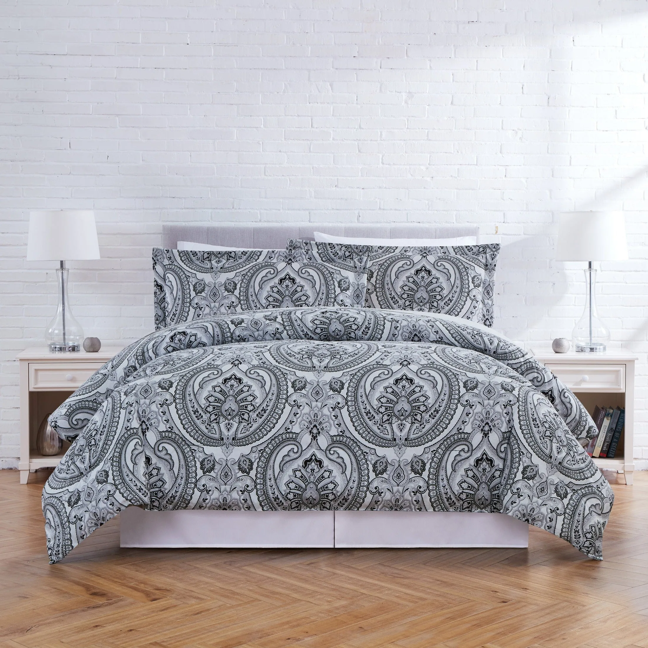 Pure Melody Comforter Set