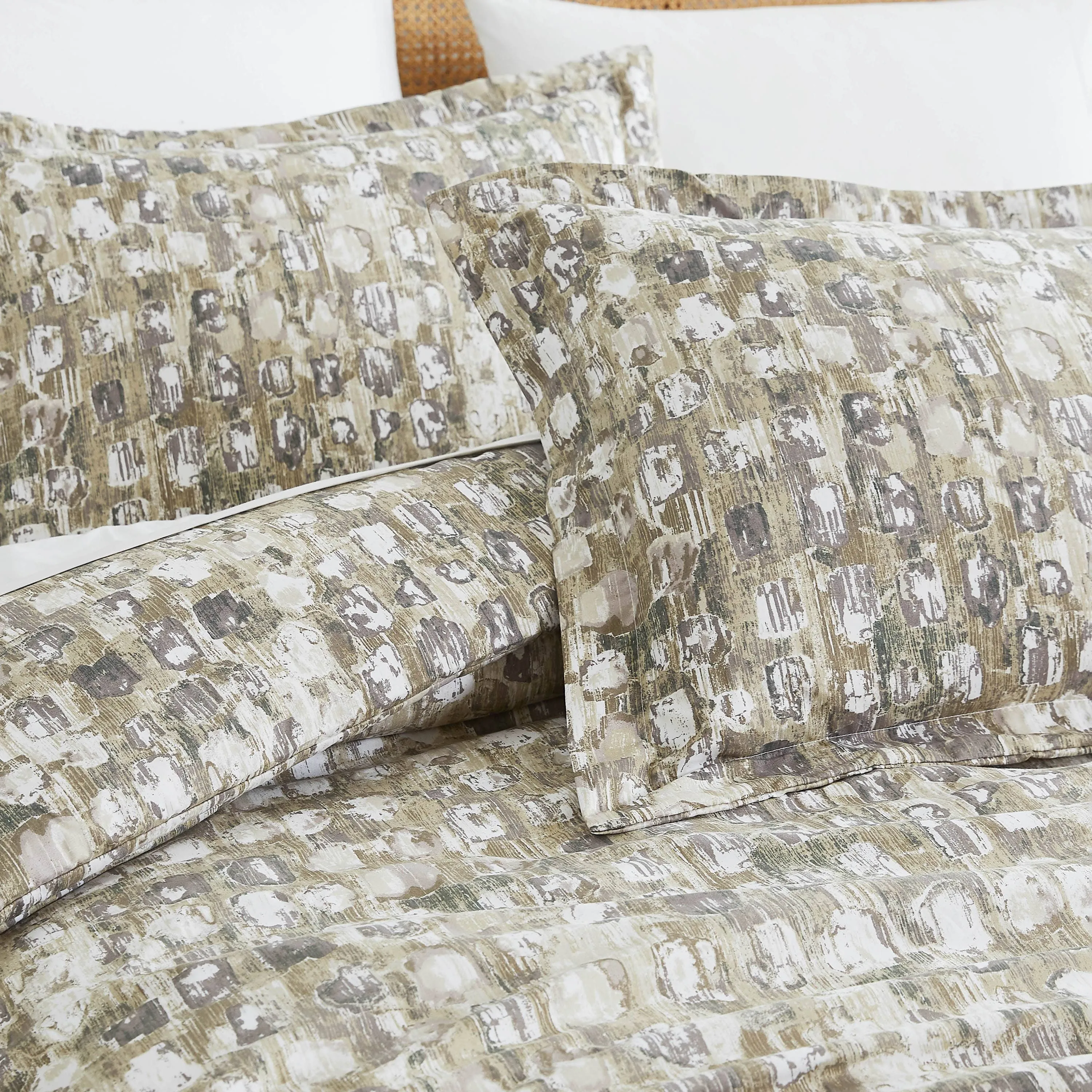 Rhythm Oversized Comforter Set