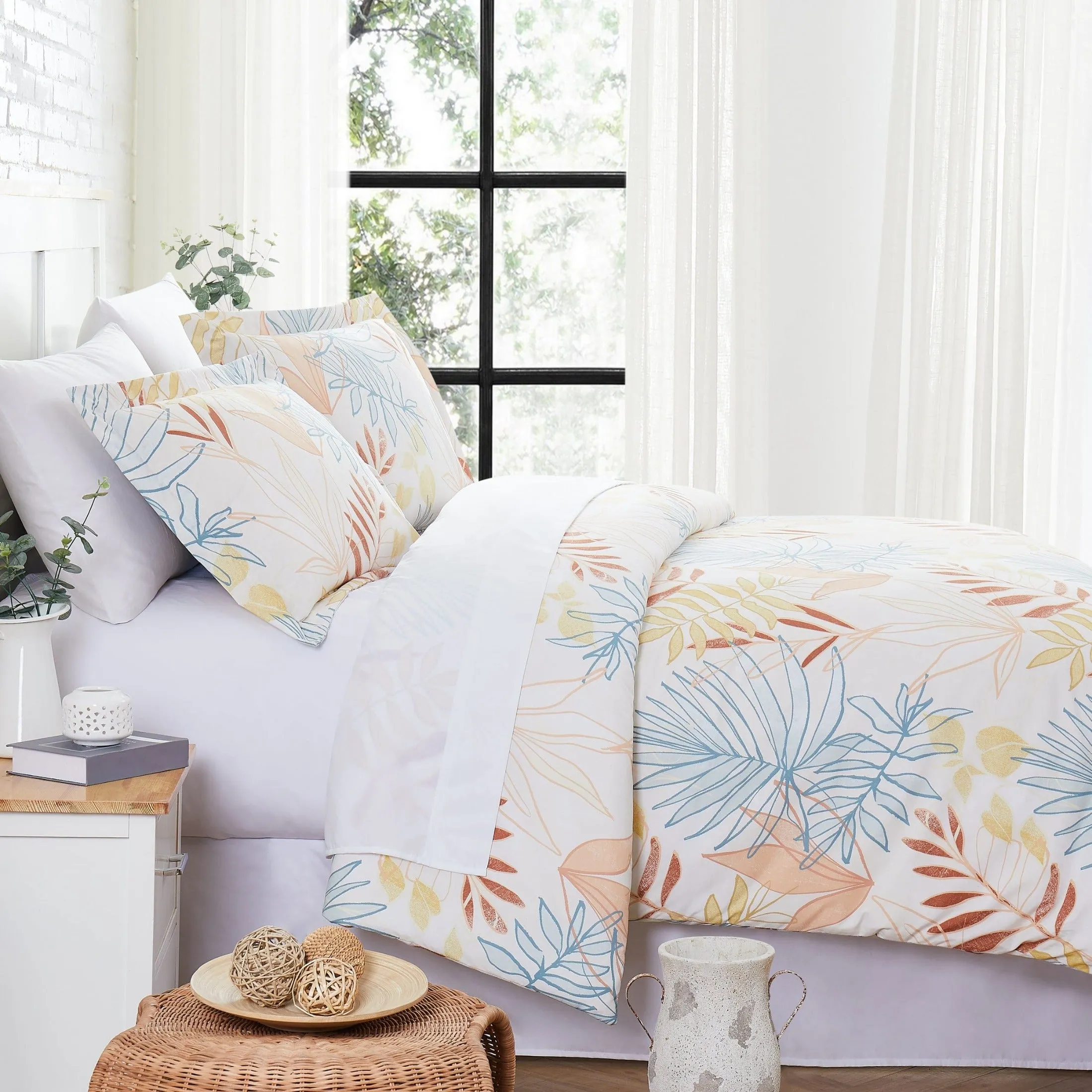 Tropic Leaf Comforter Set