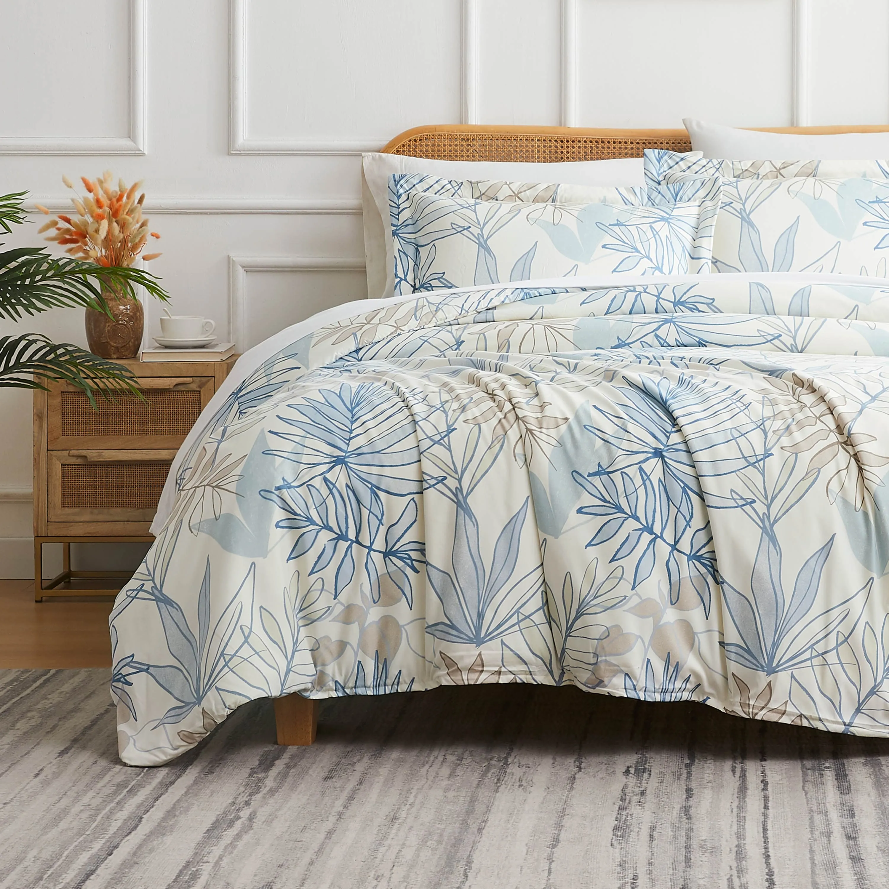 Tropic Leaf Comforter Set