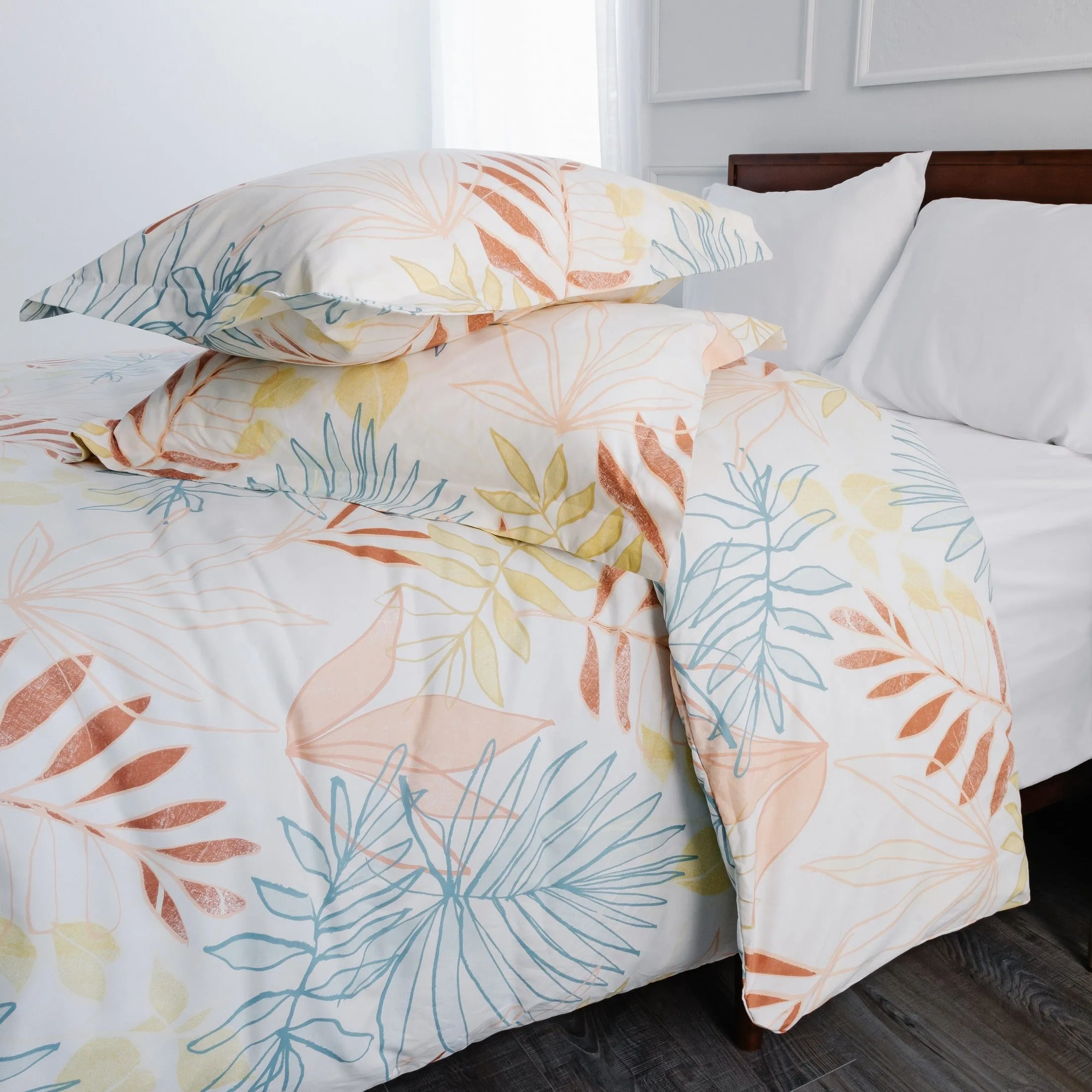 Tropic Leaf Comforter Set