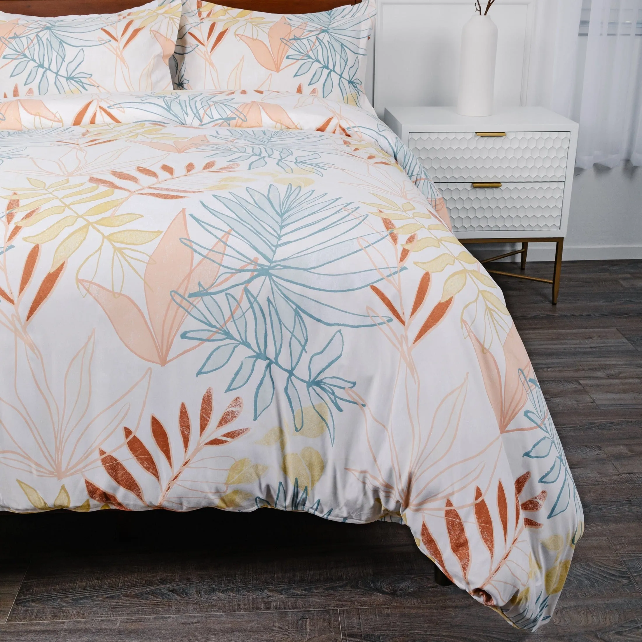 Tropic Leaf Comforter Set