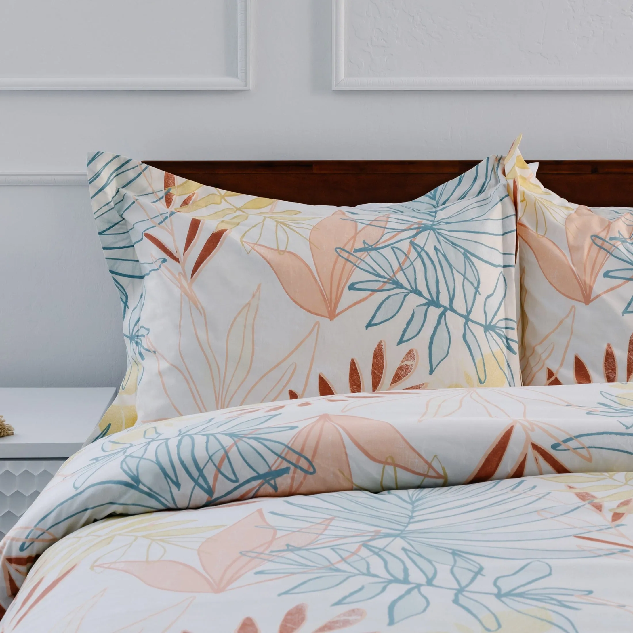 Tropic Leaf Comforter Set