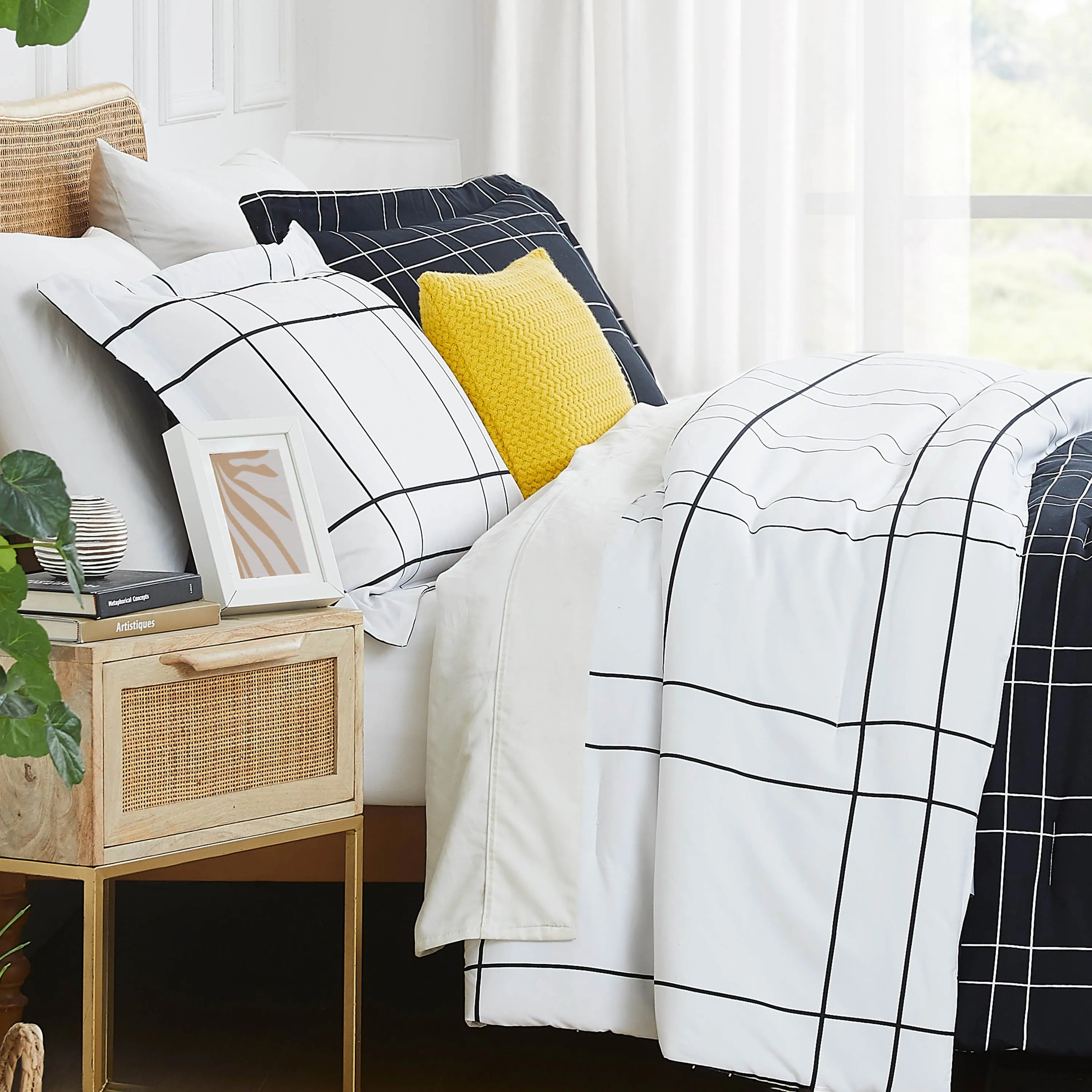 Urban Grid Oversized 5-Piece Comforter Set