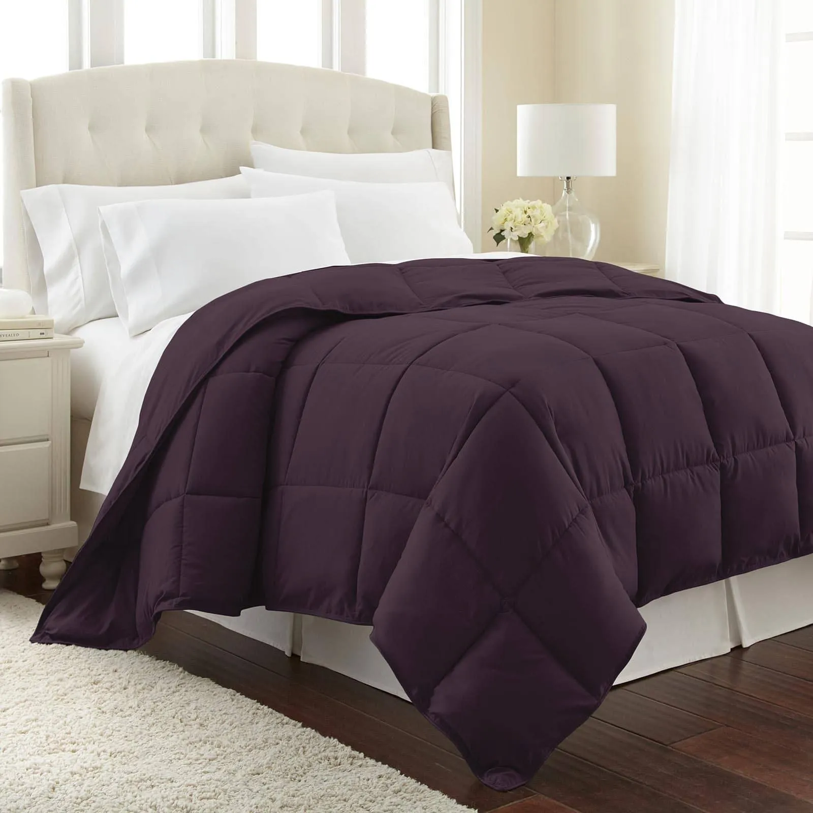 Vilano Down Alternative Comforter