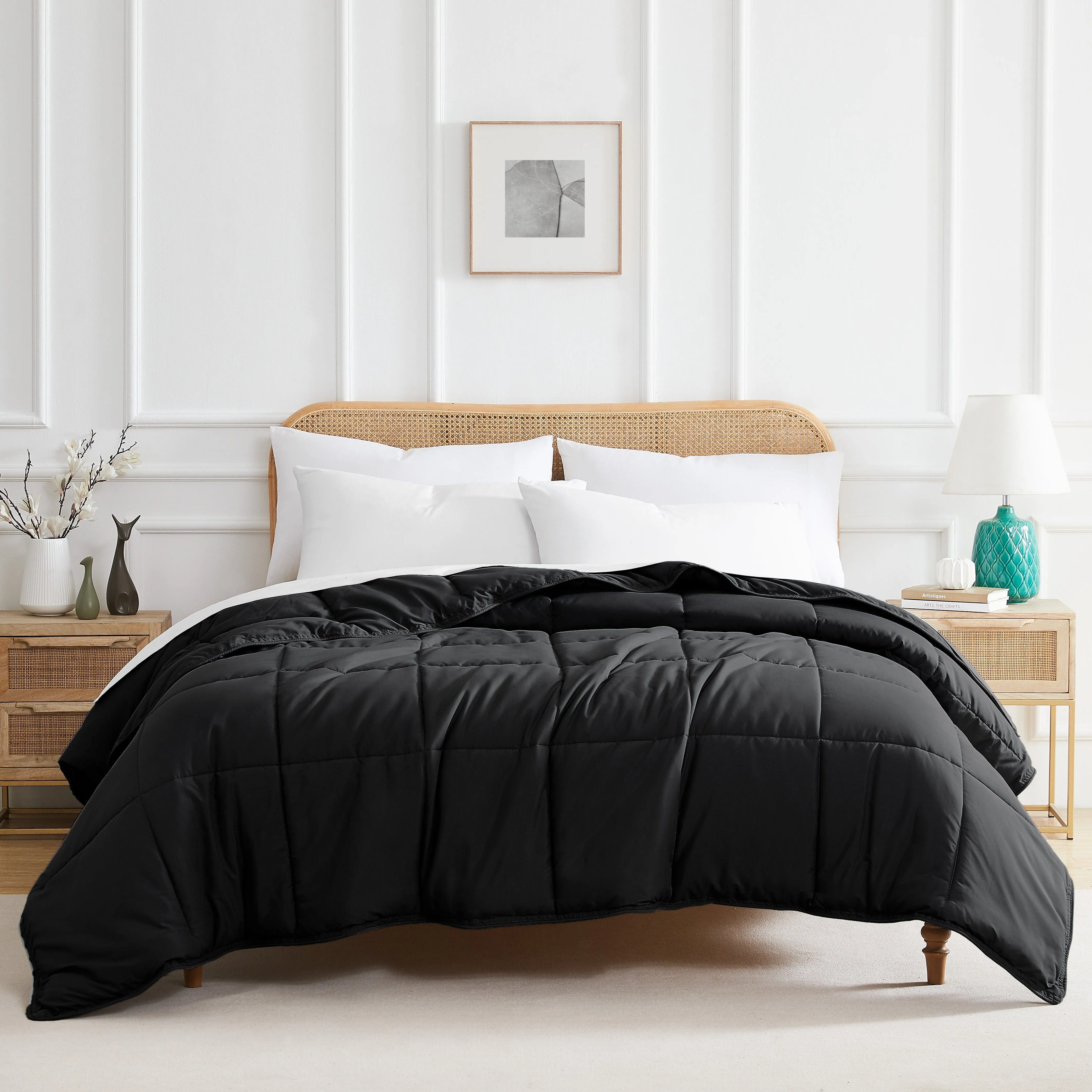 Vilano Down Alternative Comforter