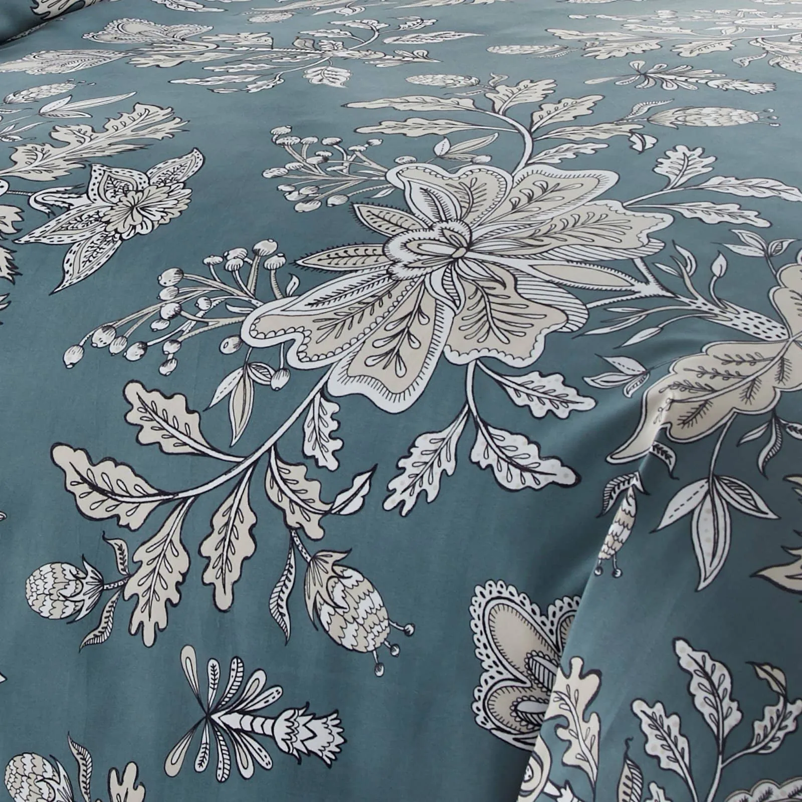 Vintage Garden Comforter Set